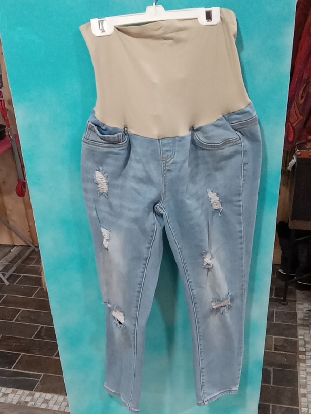 (98) Blue Savvy, Maternity Light Blue Distressed Stretch Jeans